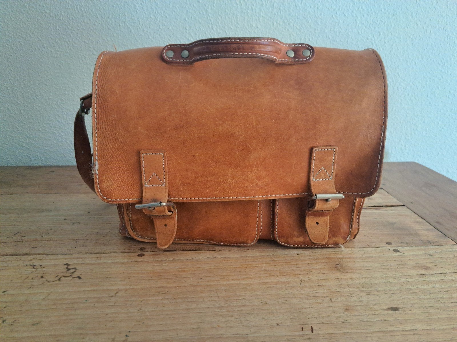 Leren schooltas / schoudertas - mooi geleefd, Sieraden, Tassen en Uiterlijk, Tassen | Schoudertassen, Overige merken, Gebruikt