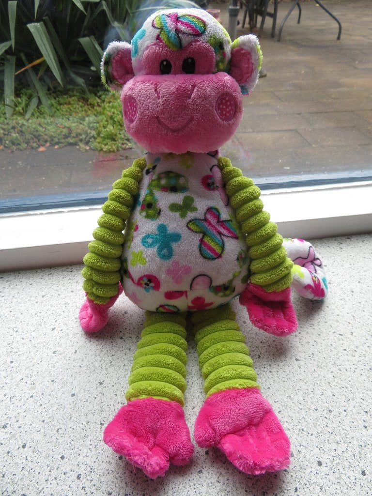 Vrolijk gekleurde aap van DOUGLAS the cuddly toy, Korrelvulling, Ophalen of Verzenden, Zo goed als nieuw, Middelgroot (20 tot 80 cm)