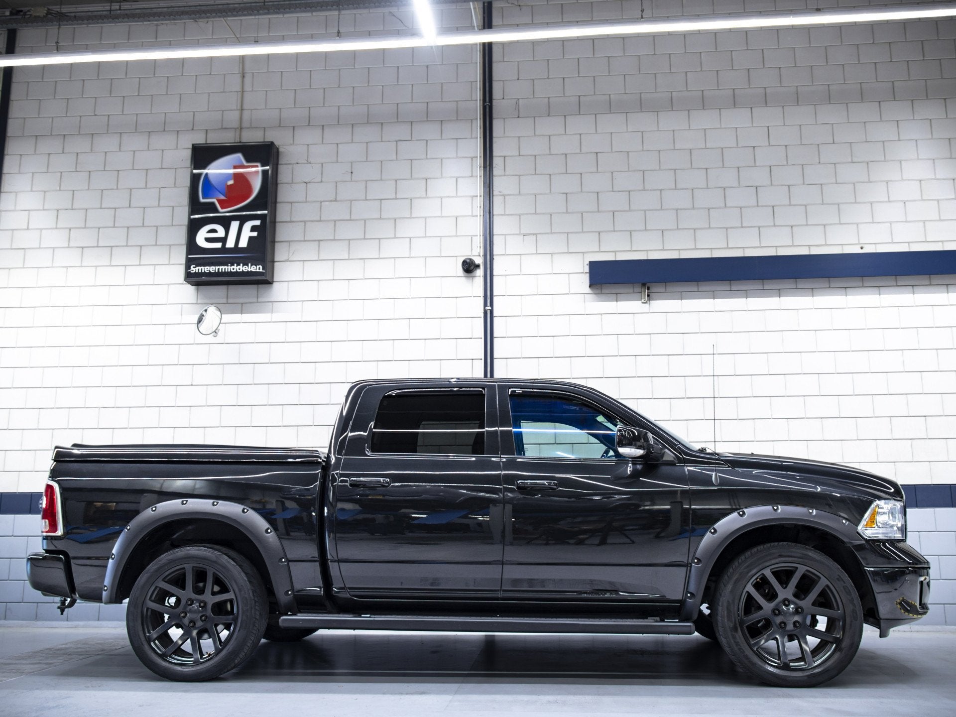 Dodge Ram 1500 Limited| Luchtvering 5.7L Hemi V8 4x4, Automaat, Gebruikt, 5654 cc, Zwart