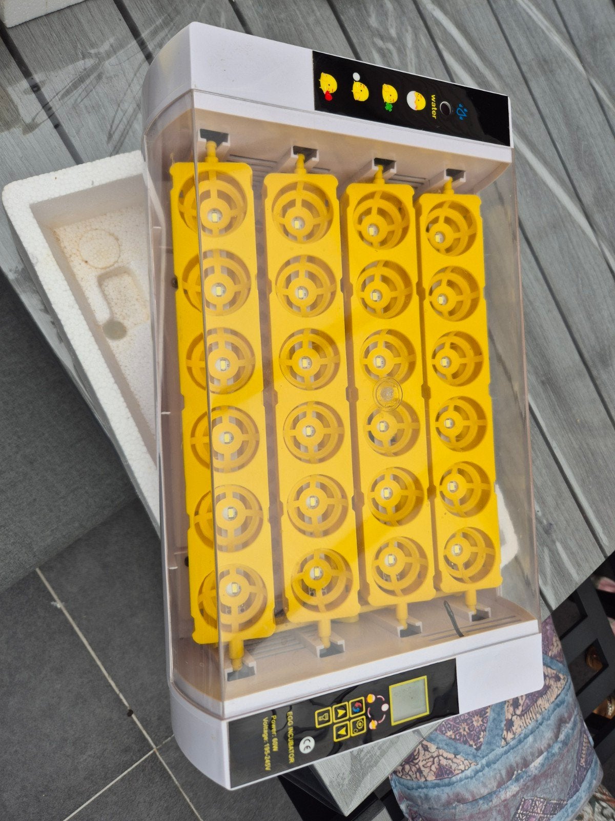 Te koop: Eierenbroedmachine (Egg Incubator), Dieren en Toebehoren, Pluimvee, Meerdere dieren, Overige soorten
