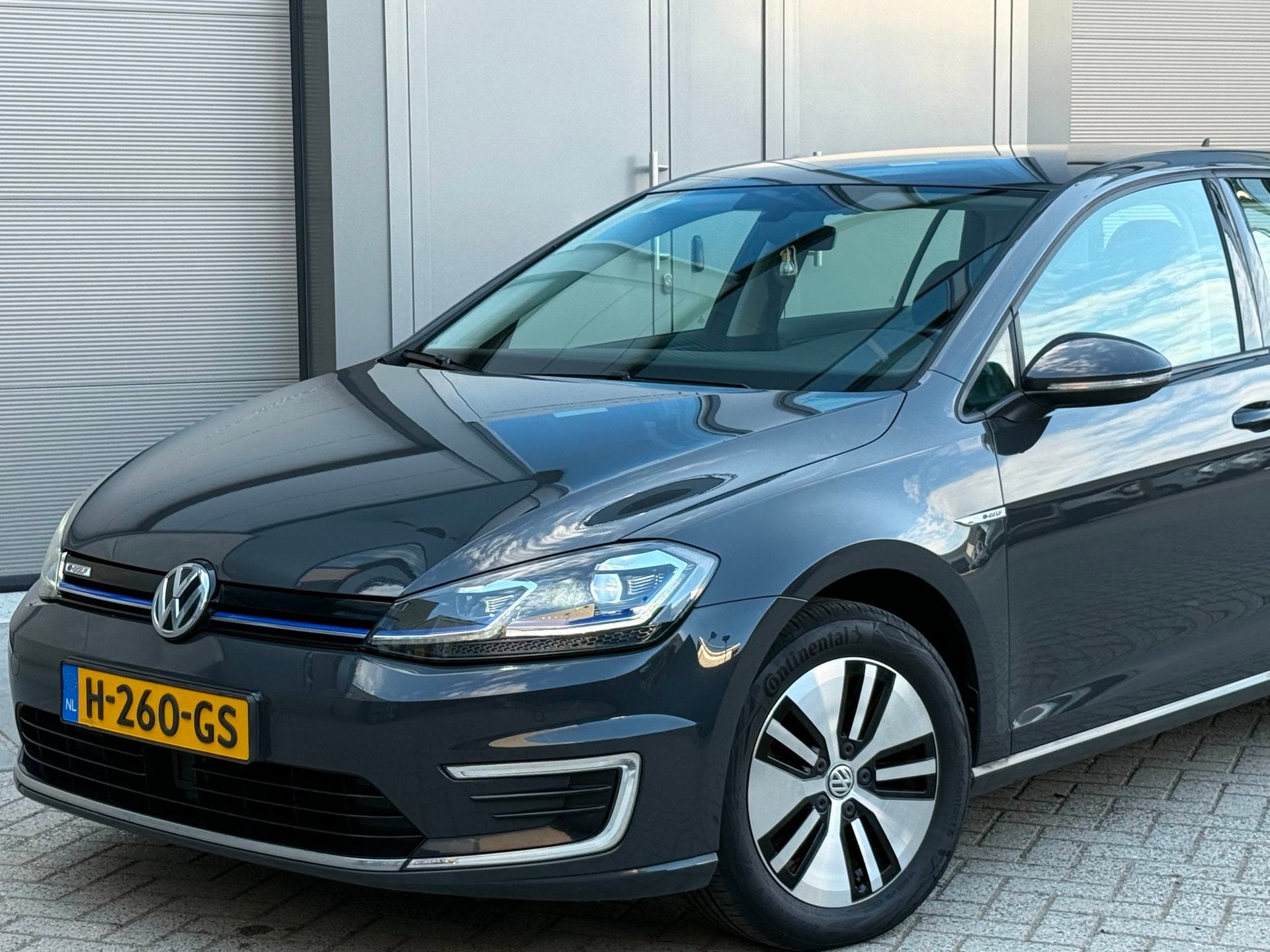 Volkswagen E-Golf E-DITION 2020 Grijs NAP|SOH 91%|APK|LED, Gebruikt, 35 kWh, 230 km, Origineel Nederlands