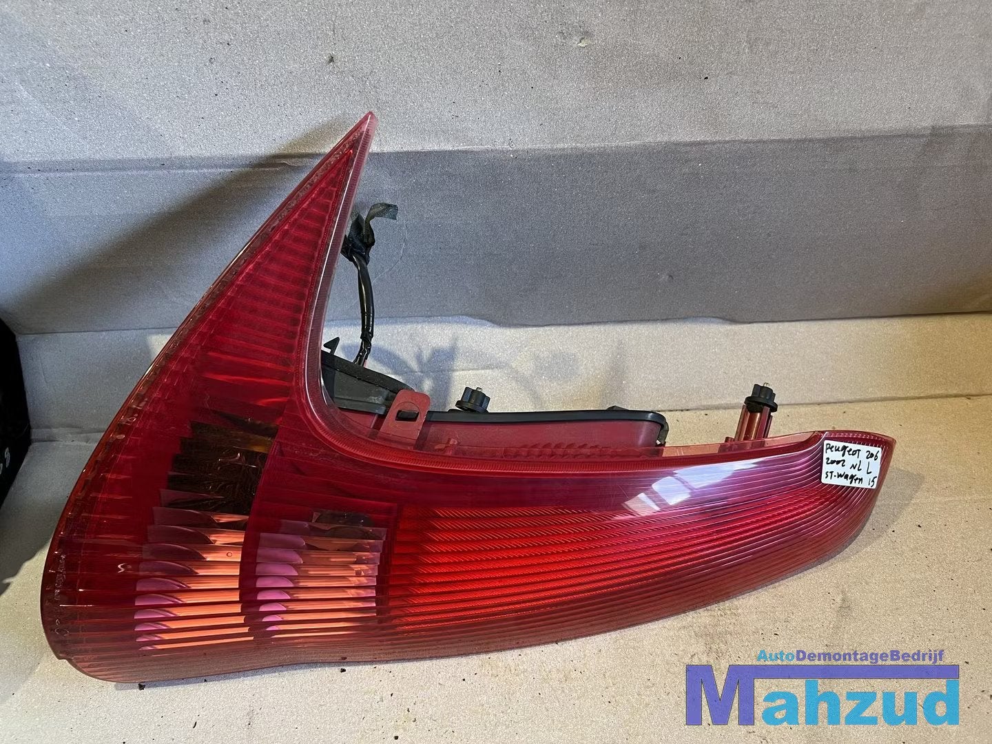 PEUGEOT 206 SW Station Links achterlicht 2002-2007, Auto-onderdelen, Verlichting, Taurusavenue 1
2132 LS  Hoofddorp, NL, Gebruikt