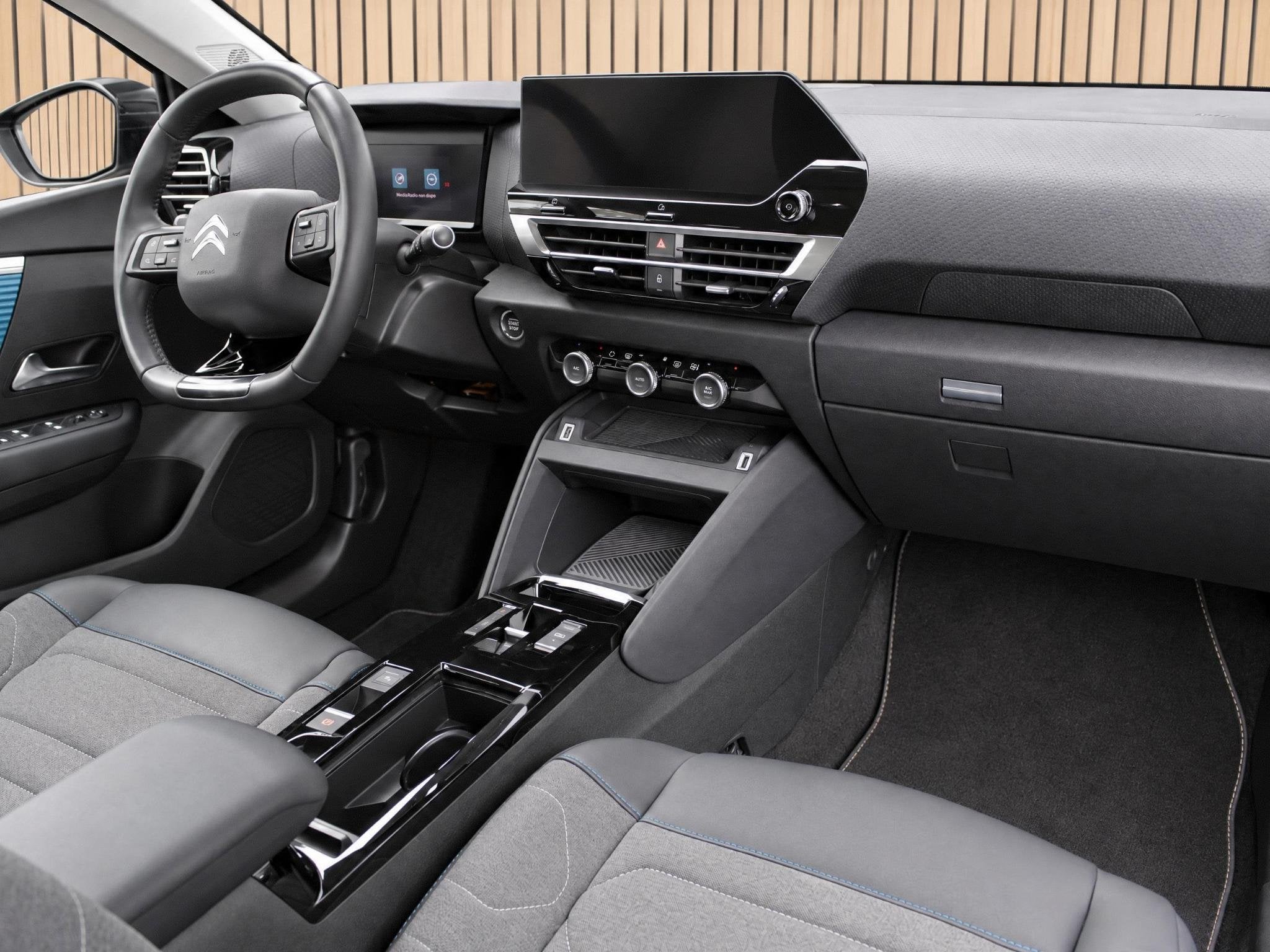 Citroen Ë-C4 Feel Pack 50 kWh | Navi / Camera / Climate, Auto's, 136 pk, Gebruikt, 357 km, Leder en Stof