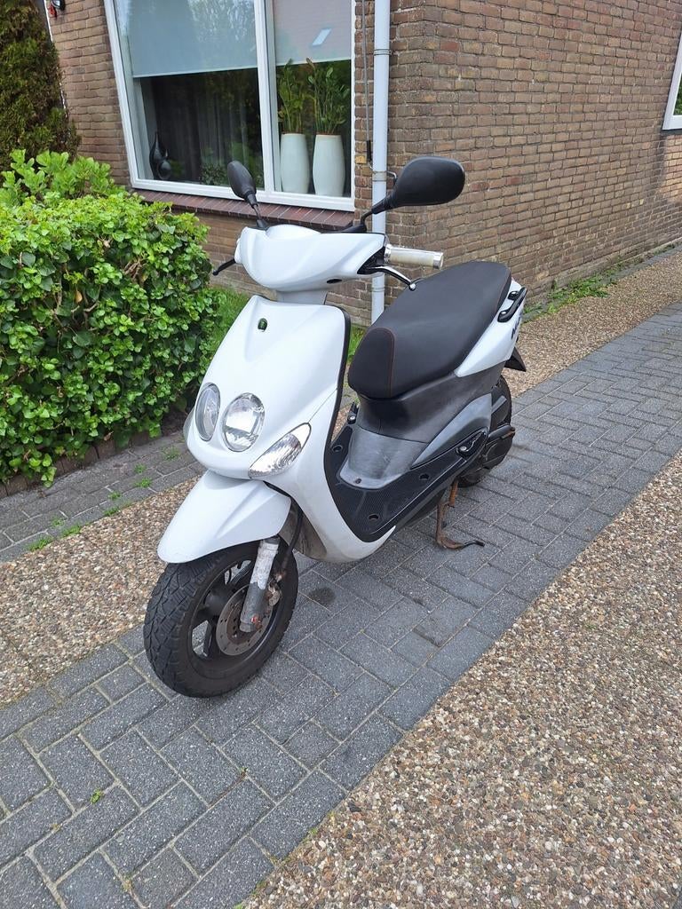 Yamaha Neos 4T - Goed onderhouden en heerlijk rijdend!, Fietsen en Brommers, Scooters | Yamaha, Ophalen, Gebruikt, Benzine, 50 cc