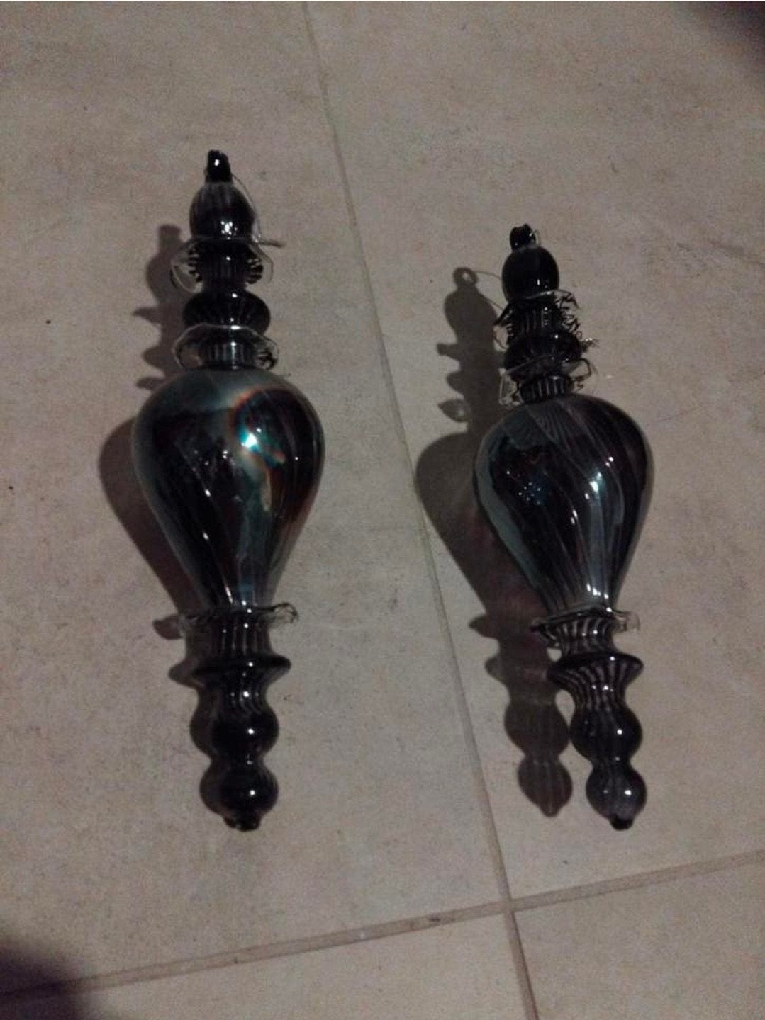 Set van 2 Prachtig diep amethist zwart geblazen glas 23 vm l, Antiek en Kunst, Ophalen of Verzenden