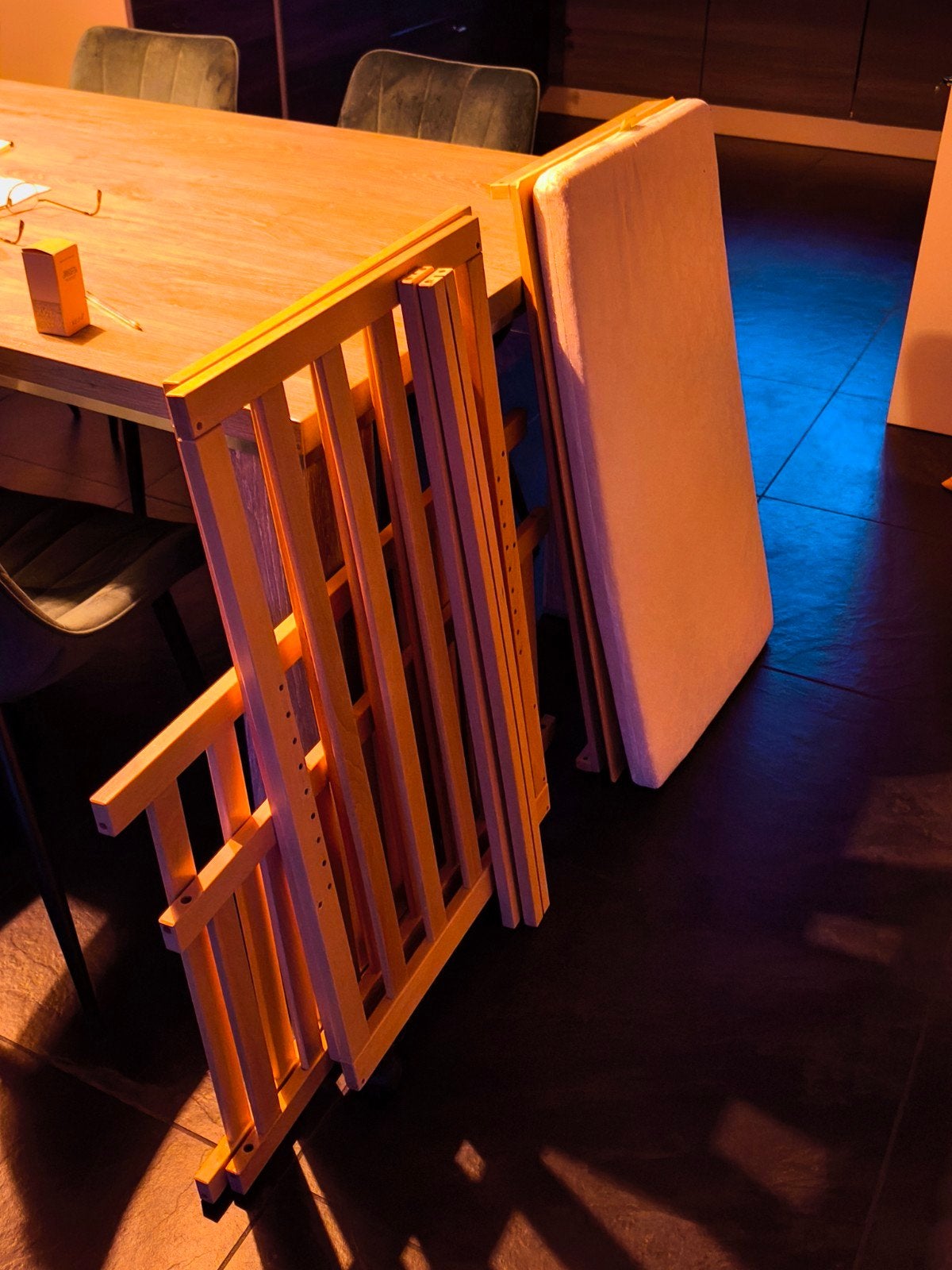 Houten co-sleeper, Kinderen en Baby's, Babywiegjes en Ledikanten, Ophalen, Zo goed als nieuw, Wieg