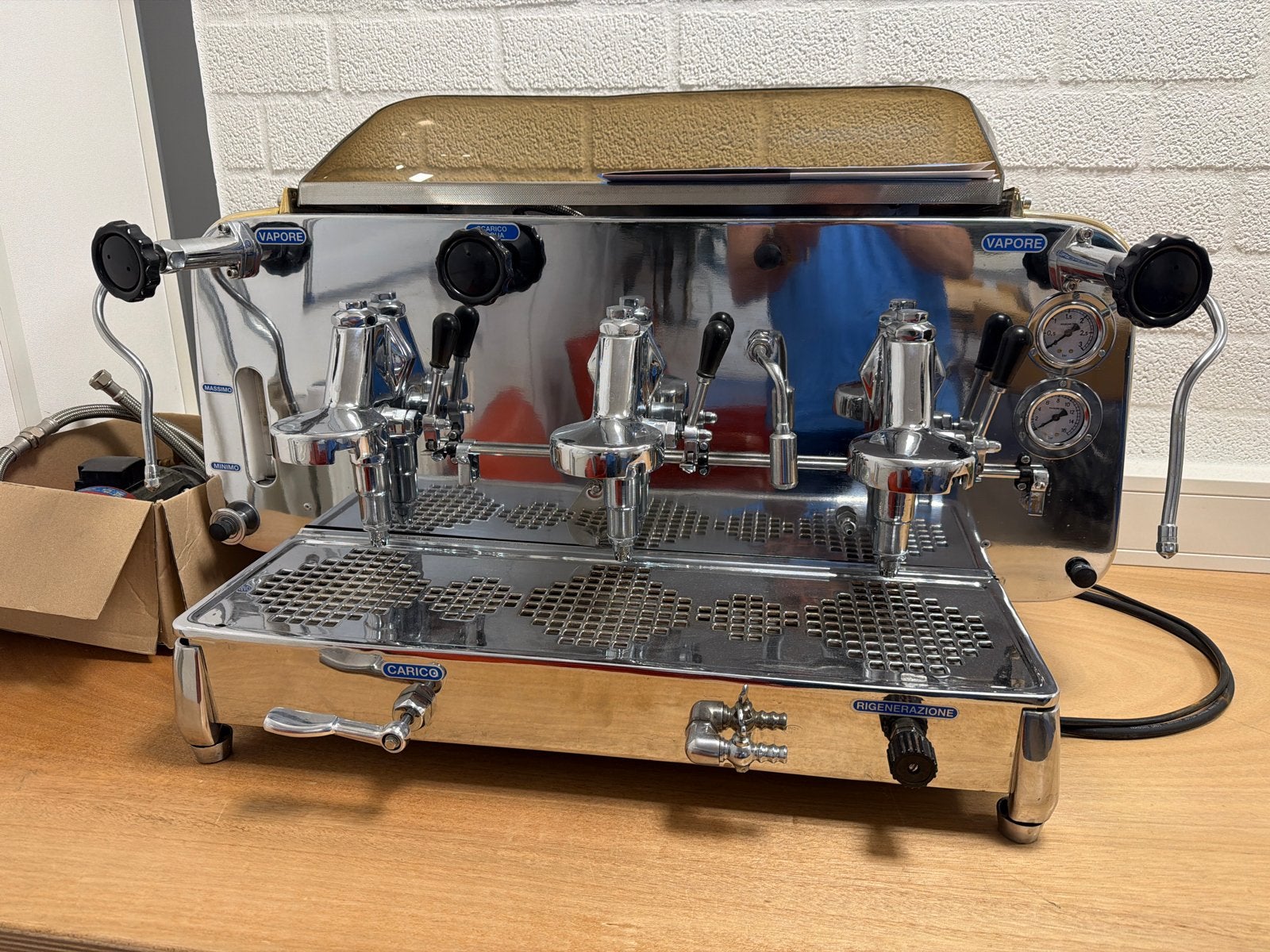 Faema E61 Espresso Machine - Professionele Kwaliteit, Witgoed en Apparatuur, Koffiezetapparaten, Gebruikt, Gemalen koffie, Espresso apparaat