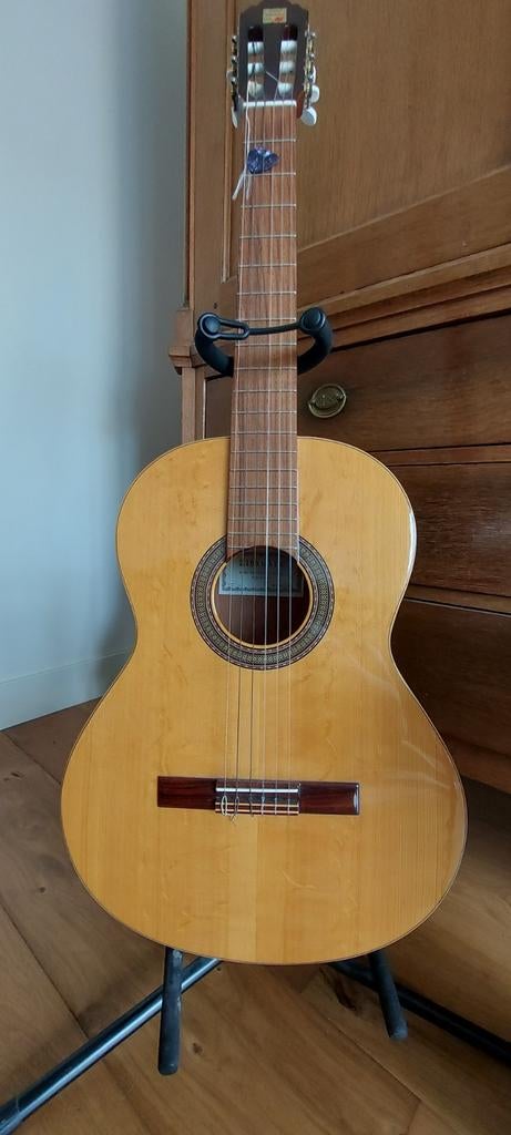 Alhambra 1C klassiek gitaar., Muziek en Instrumenten, Snaarinstrumenten | Gitaren | Akoestisch, Ophalen, Gebruikt, Klassieke of Spaanse gitaar