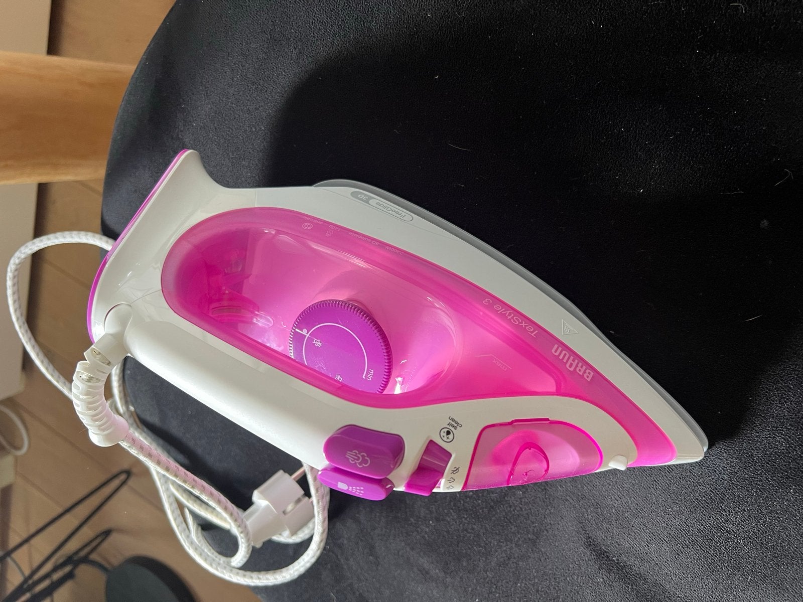 Braun TexStyle 3 Strijkijzer met IKEA Strijkplank + hoes, Witgoed en Apparatuur, Ophalen, Gebruikt, Strijkijzer met snoer