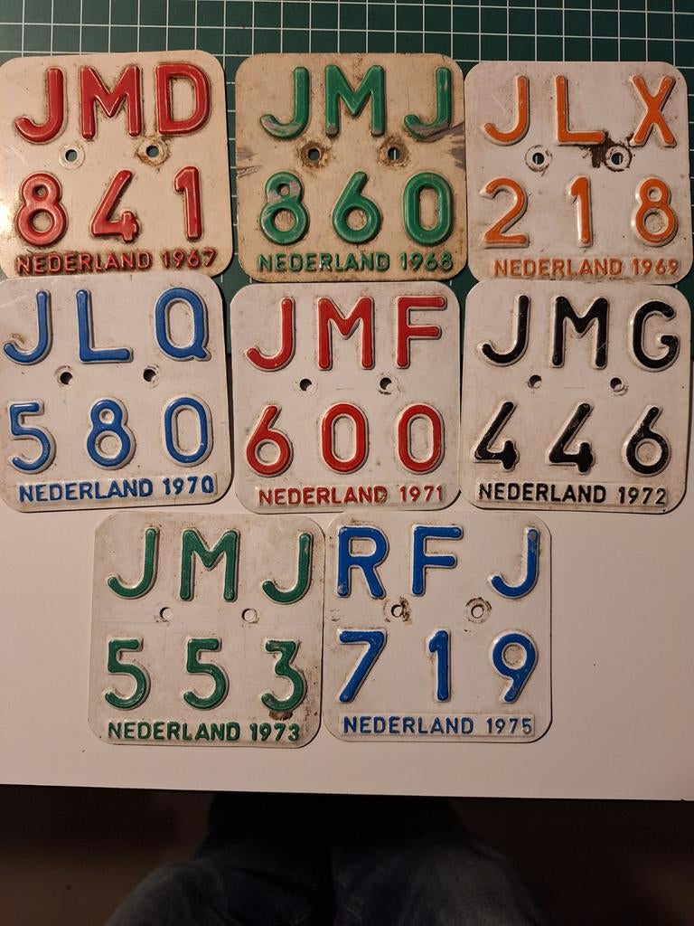 Bromfiets verzekeringsplaatjes 1967-1975 (mist 1974), Ophalen of Verzenden, Gebruikt, Overige typen