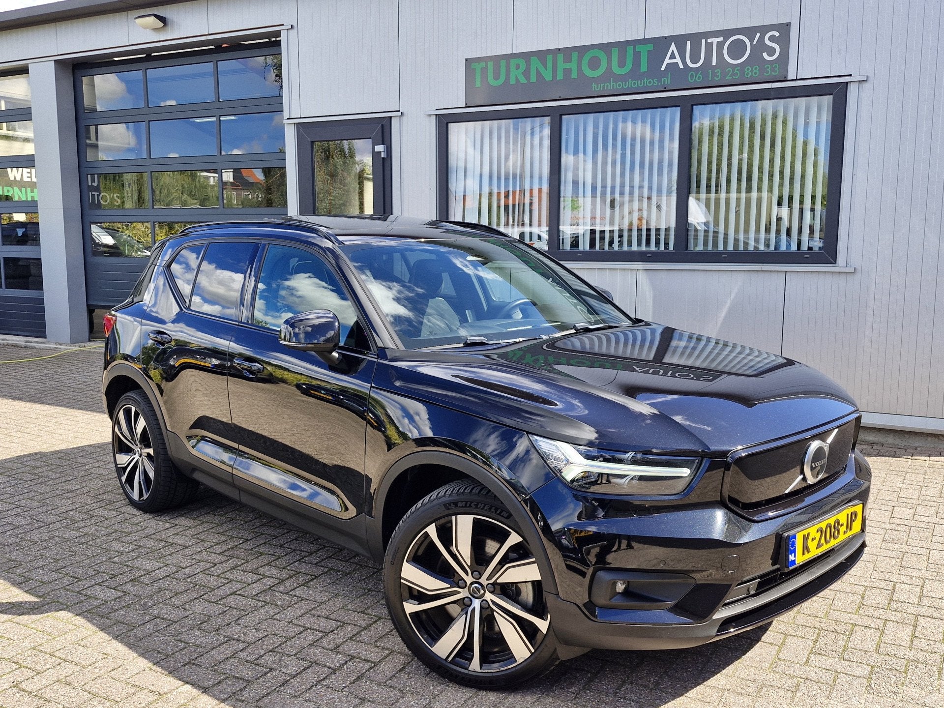 Volvo XC40 Recharge P8 AWD R-Design | Climate Pack (achterba, Auto's, Volvo, Automaat, Gebruikt, Met garantie (alle), 24 min