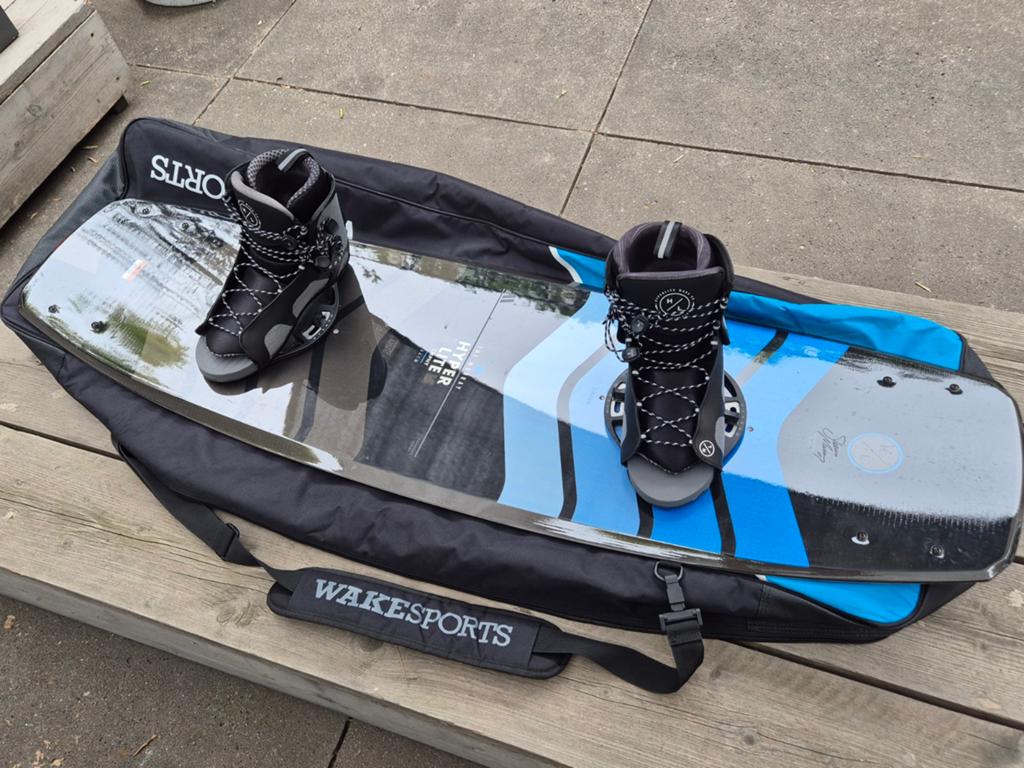 Wakeboard - Hyperlite Murray Pro 144, Watersport en Boten, Wakeboarden, Ophalen of Verzenden, Zo goed als nieuw