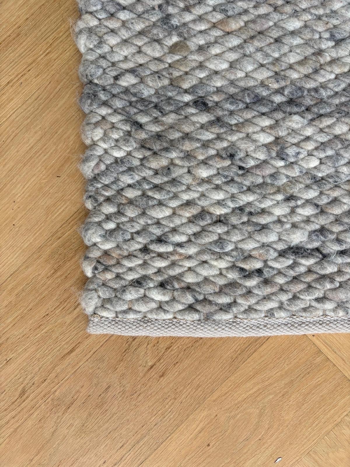 Perletta Carpets wollen kleed 2.50x2.00m - omkeerbaar, Scandinavisch of landelijk, Gebruikt, Bruin, Ophalen of Verzenden