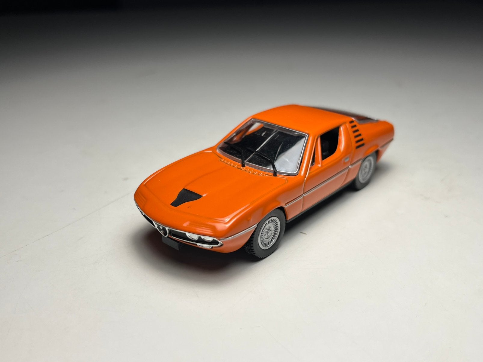 Norev - Alfa Romeo Montreal - Schaal 1:43, Ophalen of Verzenden, Gebruikt, Auto, Norev