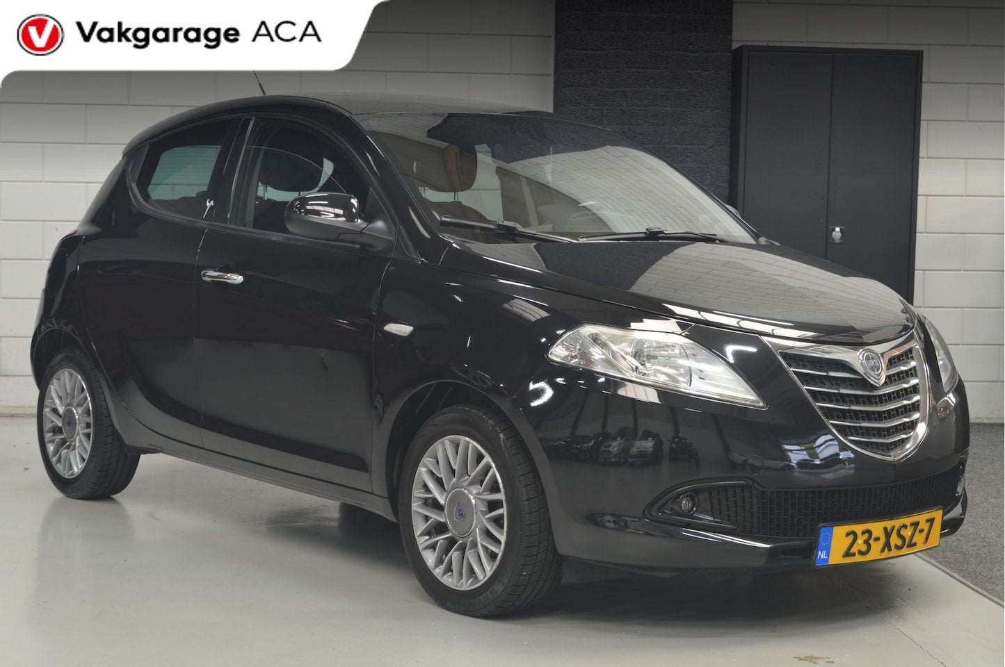 Lancia Y(psilon) Ypsilon 1.2 Black & Red //. 101.000 km // A, Voorwielaandrijving, Euro 5, Gebruikt, 4 cilinders