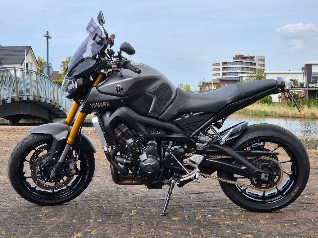 Yamaha MT09 ABS 2016 130pk 100nm Akrapovic, Occasion, Motorrijbewijs A, Handvatverwarming, 3 cilinders