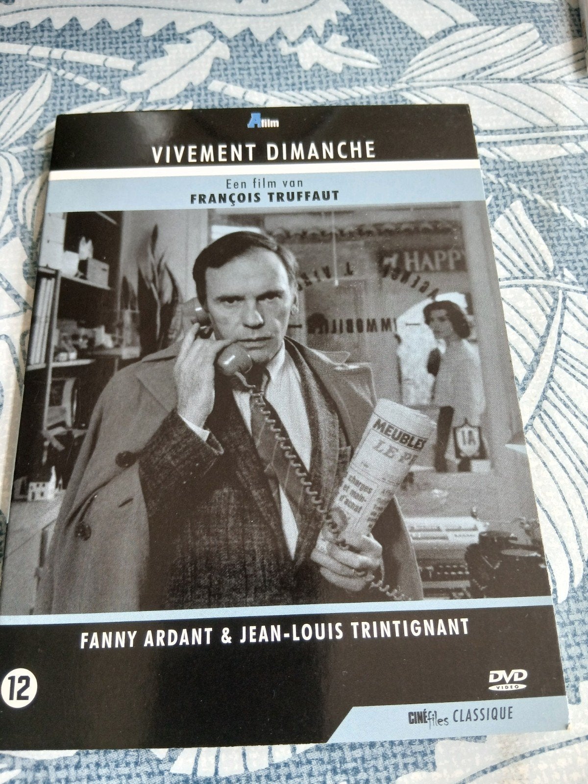 Vivement Dimanche van francois truffaut, Overige gebieden, Nederlands, Ophalen of Verzenden, Zo goed als nieuw