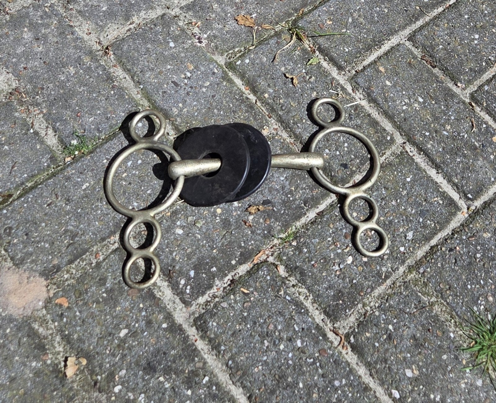 Pessoabit enkelgebroken, Ophalen of Verzenden, Springen