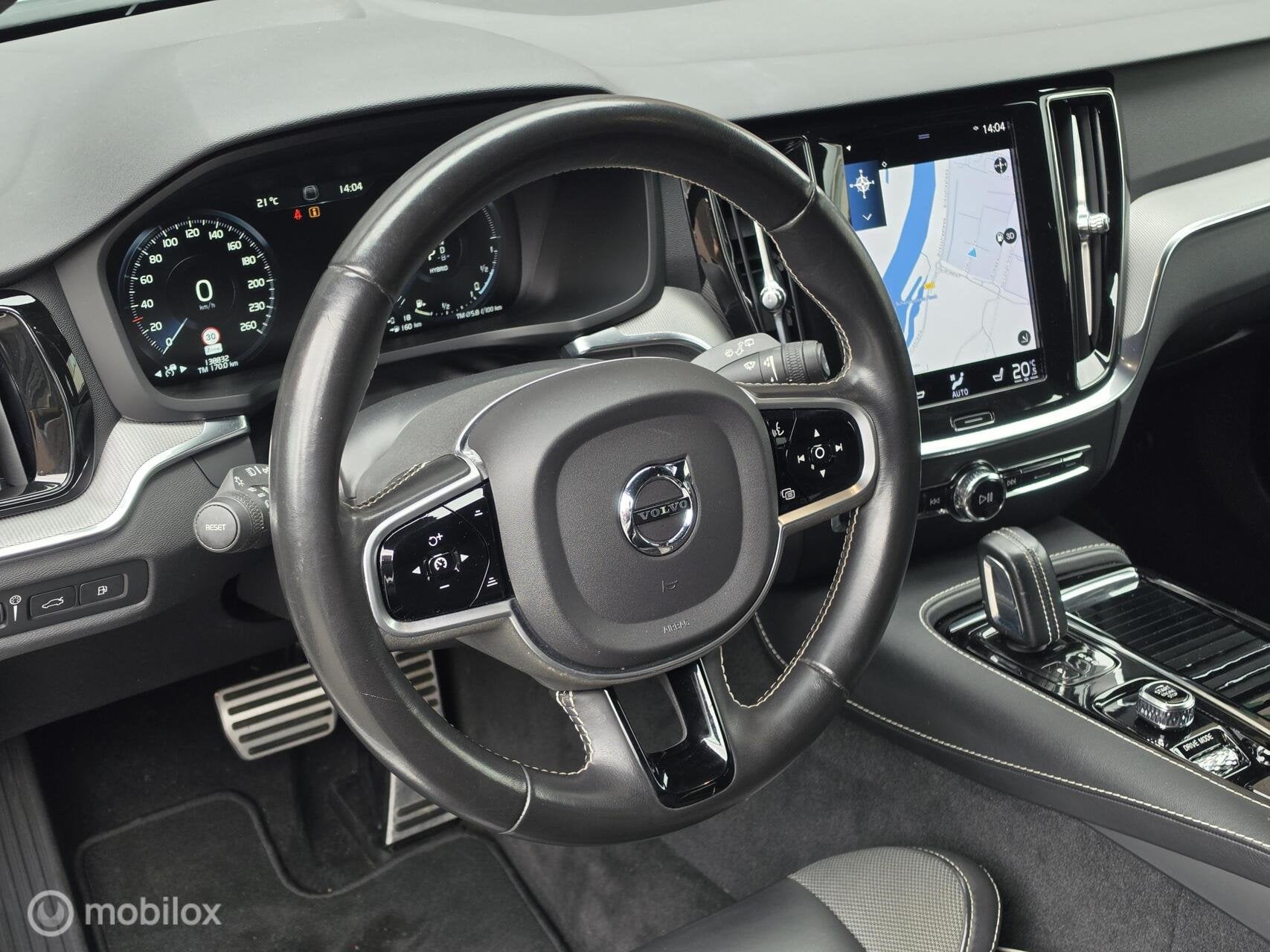 VOLVO V60 2.0 T6 RECHARGE AWD R-DESIGN ACC CAMERA TREKHAAK, Automaat, Gebruikt, 4 cilinders, Leder en Stof