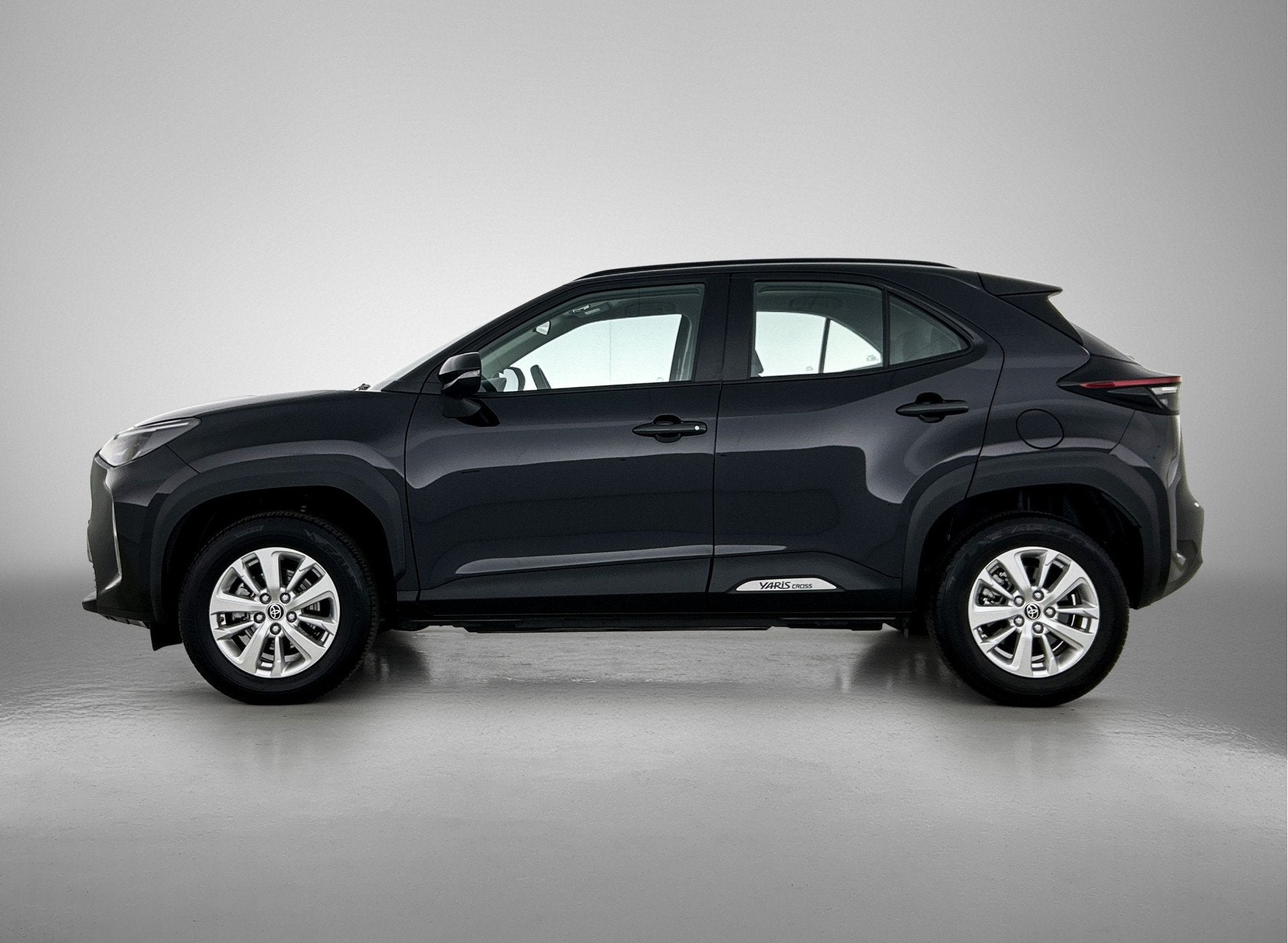 Toyota Yaris Cross 1.5 Hybrid 115 Active | BTW Voertuig | Ap, Stof, Gebruikt, 116 pk, Bedrijf