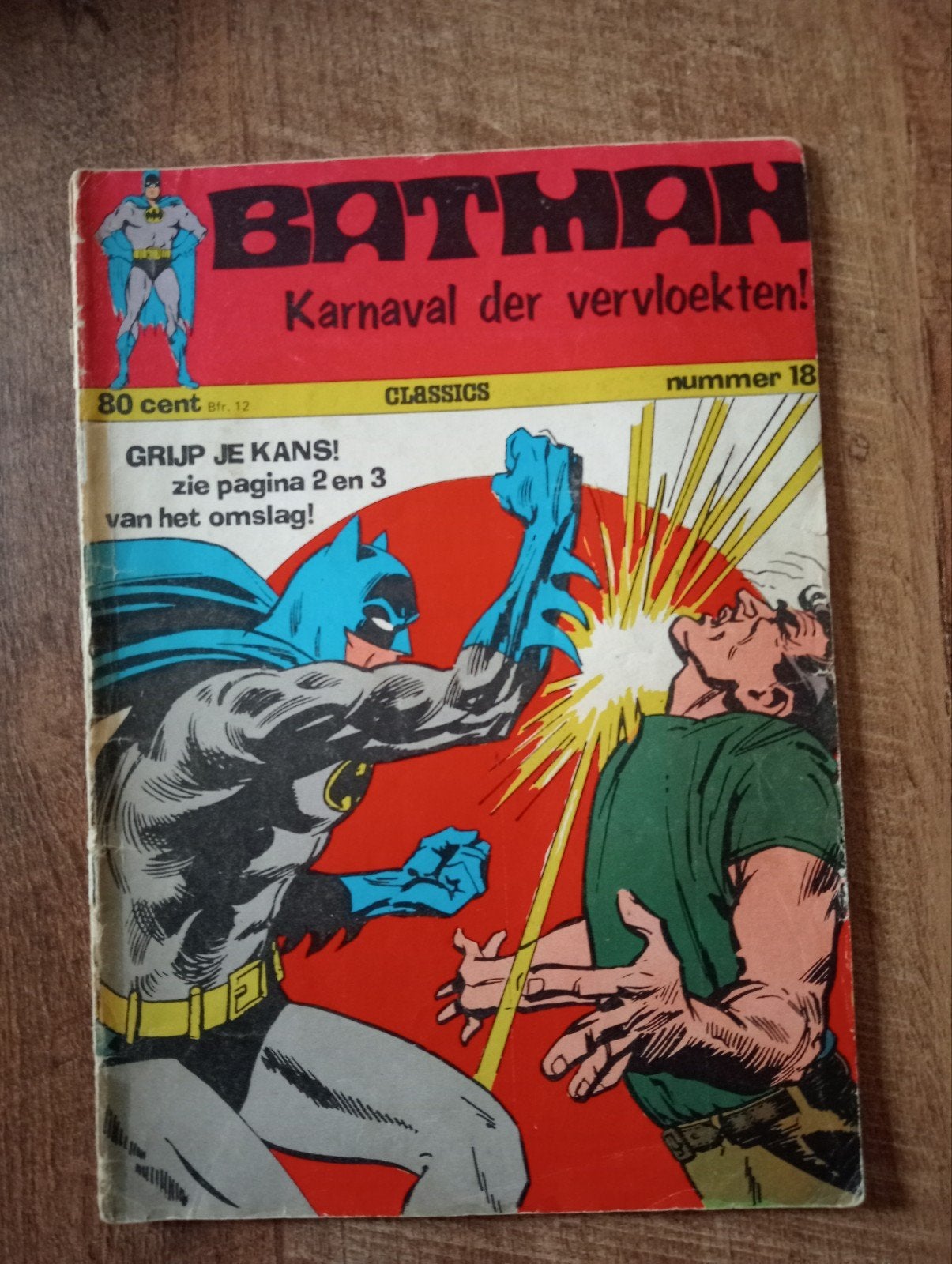 Batman Classics nummer 18 - Karnaval der Vervloekten!, Boeken, Strips | Comics, Ophalen of Verzenden, Gelezen, Bob Kane