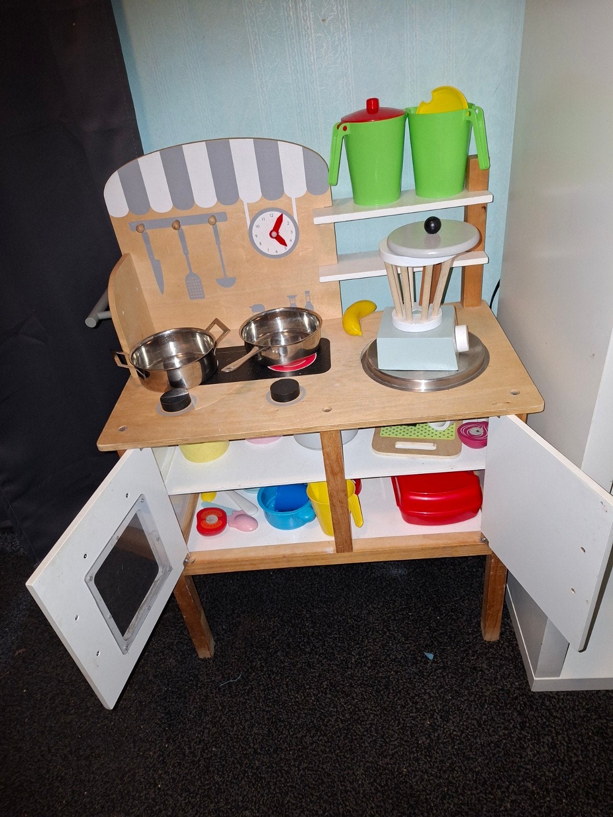 Massief houten kinderkeuken met accessoires, Ophalen, Gebruikt