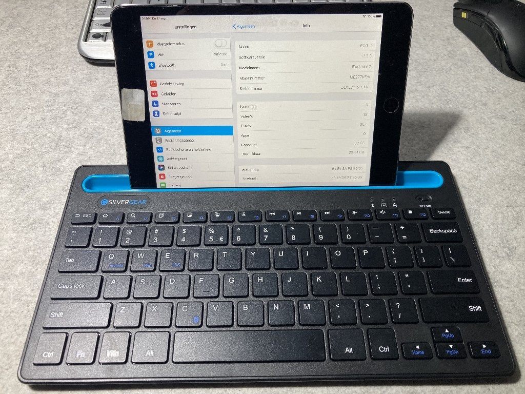 Apple ipad mini 2 met Silvergear Wireless Keyboard, 10 inch, Gebruikt, 32 GB, Zwart