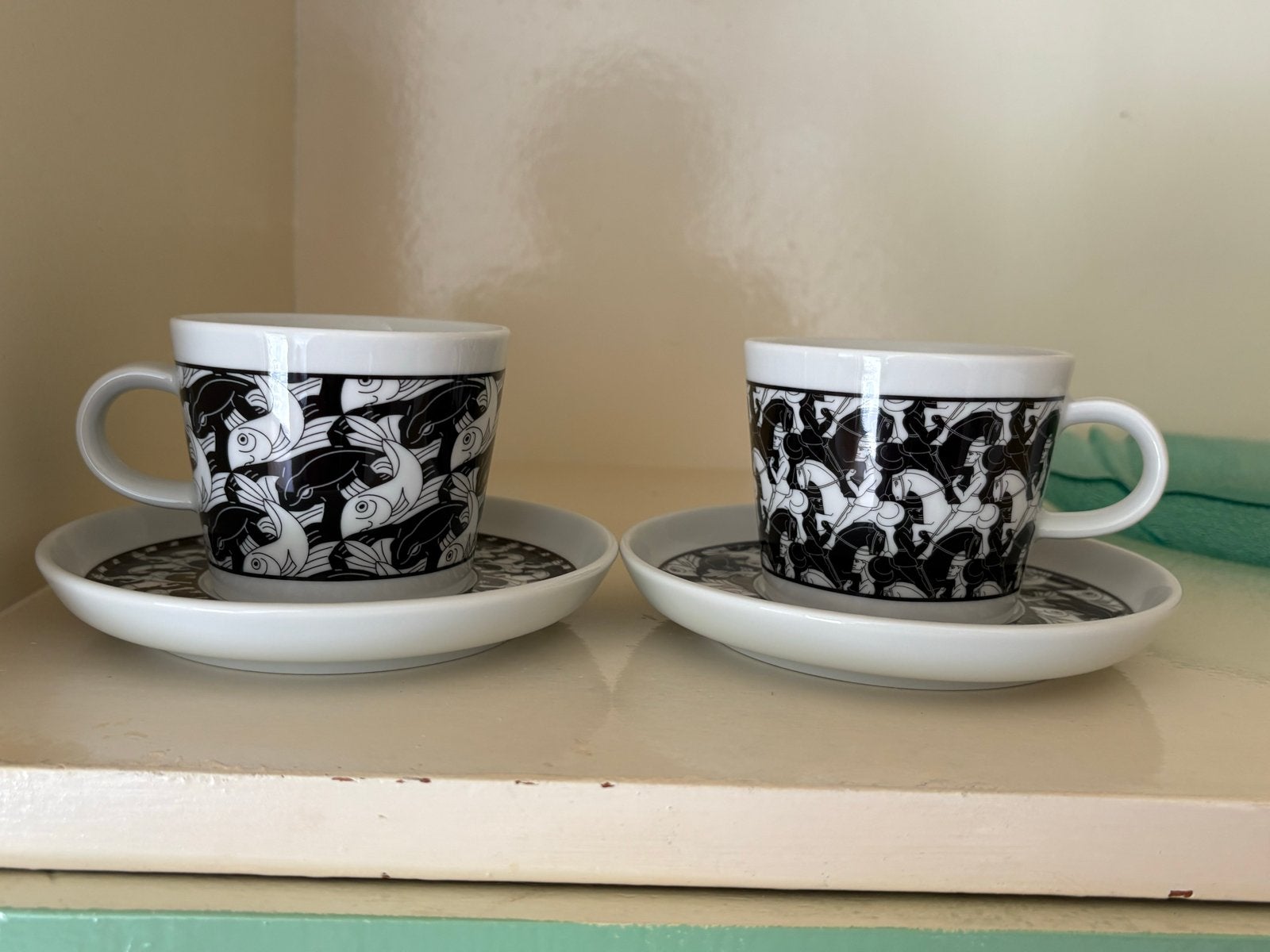 M.C. Escher Kop en Schotel - Vissen en Paarden, Ophalen, Overige merken, Keramiek, Zo goed als nieuw