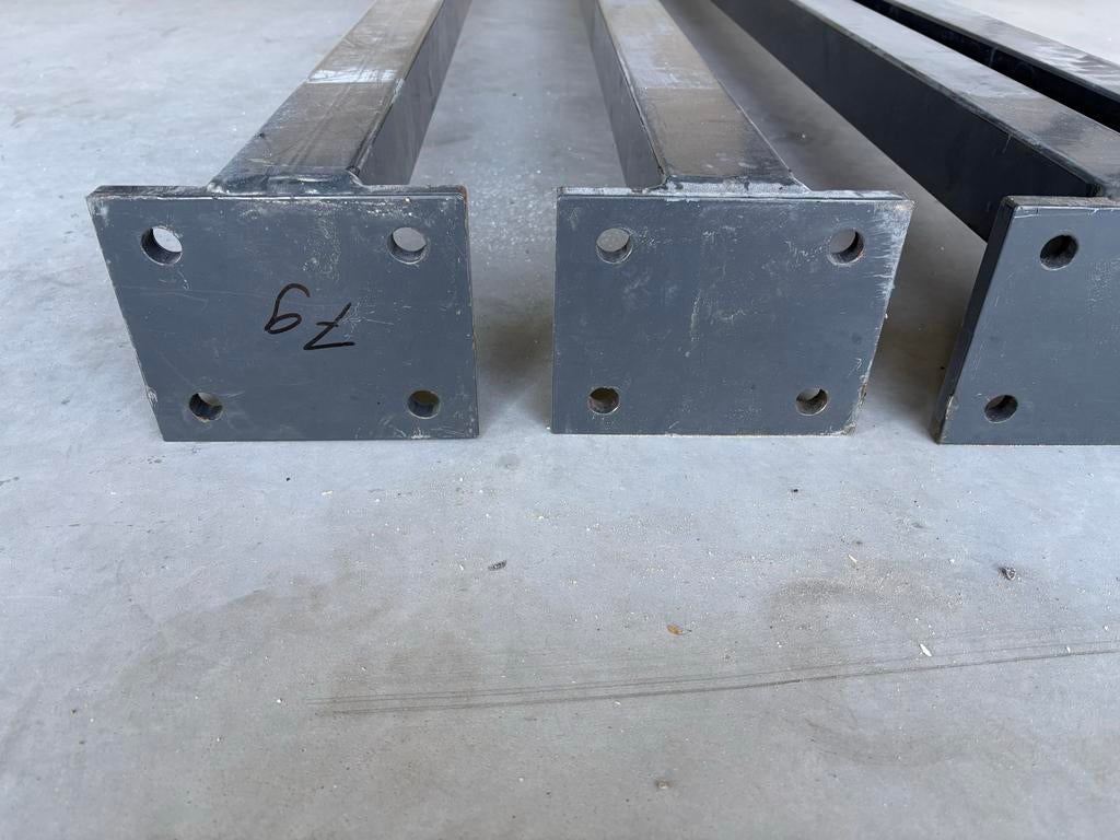 Stalen kokerprofiel 70x70, 5830 mm met schroefpunten, Doe-het-zelf en Verbouw, Metalen, Ophalen of Verzenden, Nieuw, IJzer