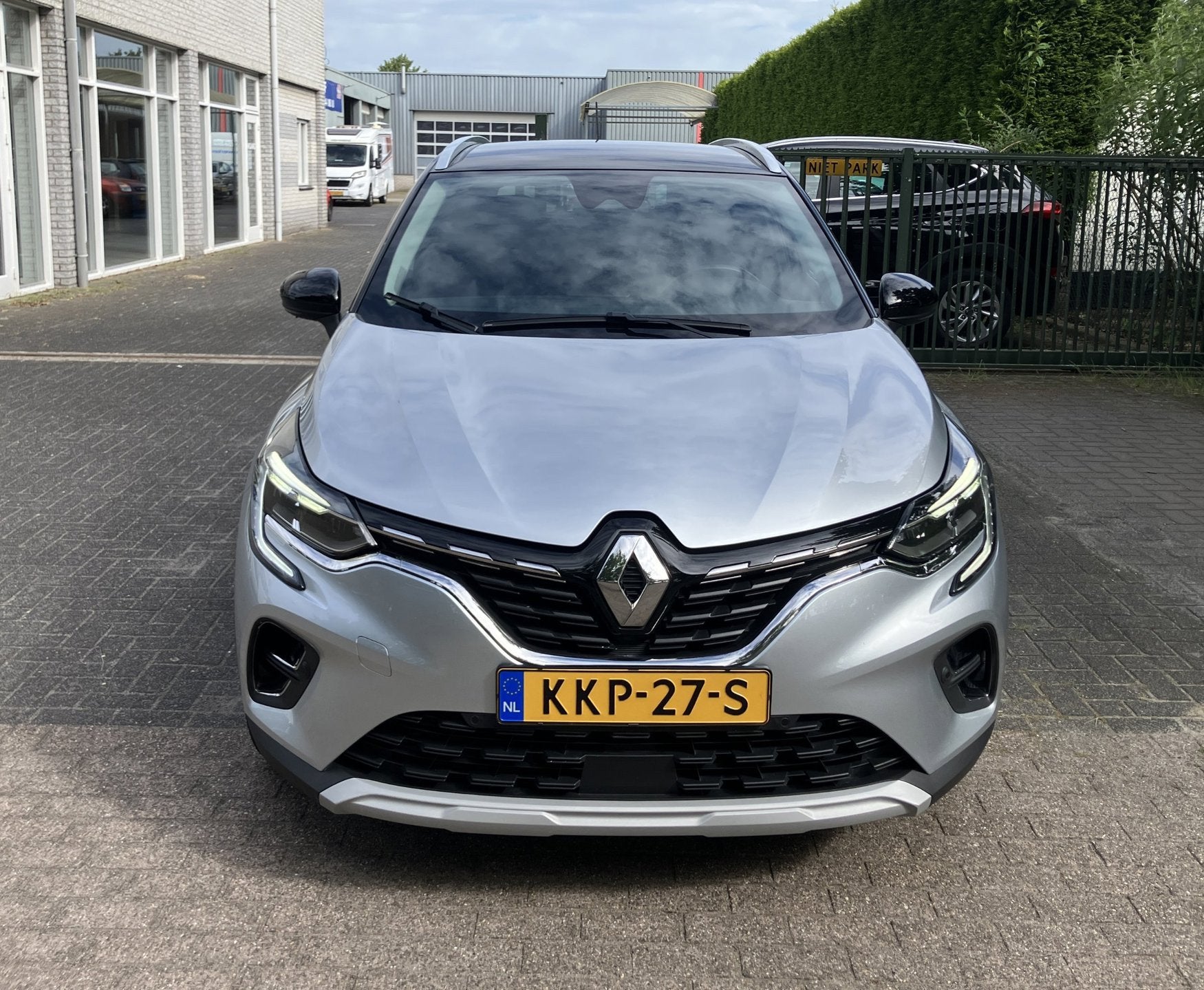 Renault Captur 1.6 E-Tech Plug-in Hybrid 160 Intens Carplay, Auto's, 77 km/l, Gebruikt, 4 cilinders, Parkeersensor