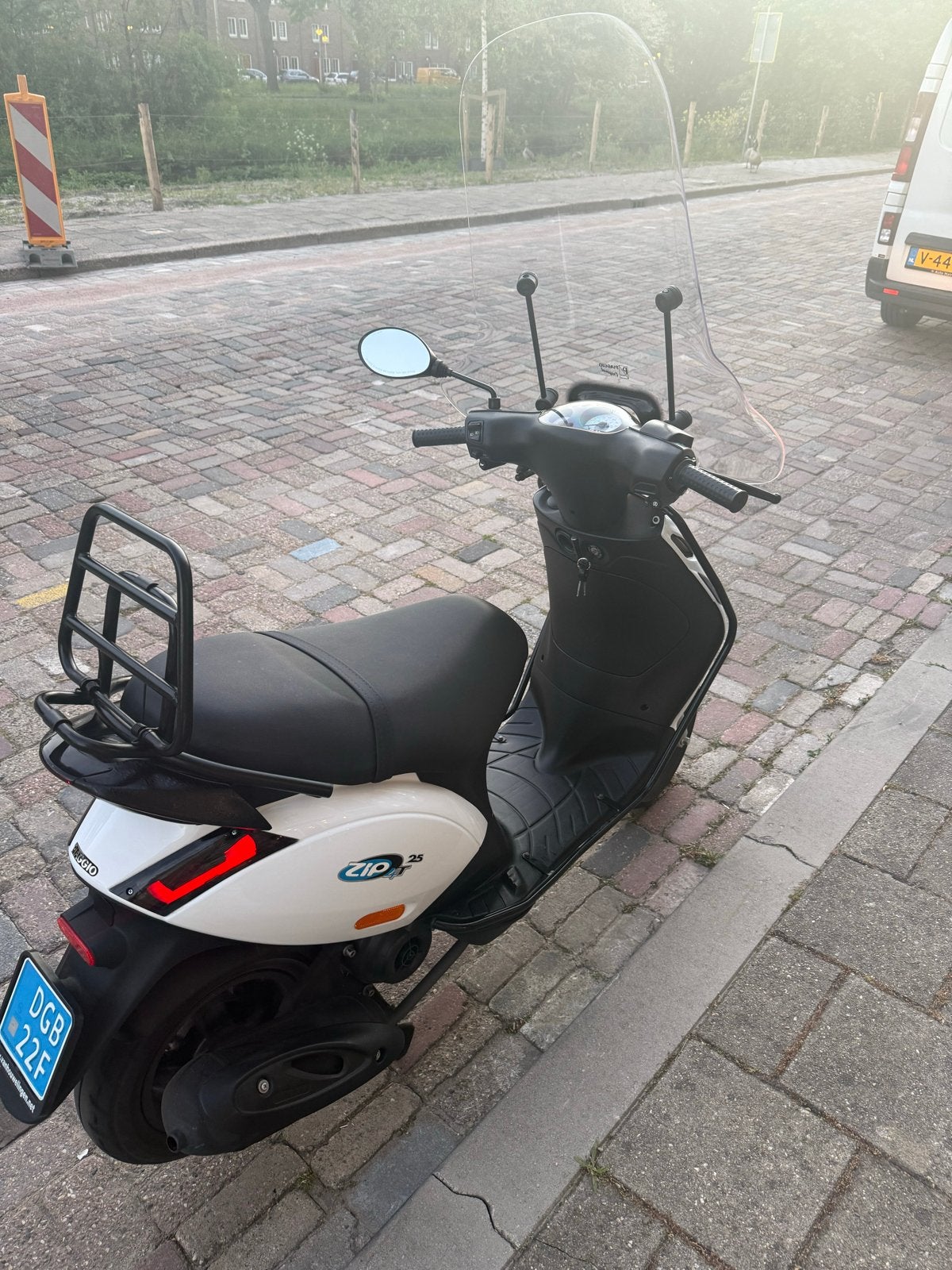 Piaggio Zip 4-Takt 2016 - nieuwe Staat - Veel Extra's, Zip, Ophalen of Verzenden, Zo goed als nieuw, Benzine