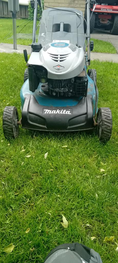 Makita Benzine Grasmaaier - Defect - Loop of Sloop, Tuin en Terras, Grasmaaiers, Gebruikt, Benzine-grasmaaier, 40 t/m 49 cm, Cirkelmaaier