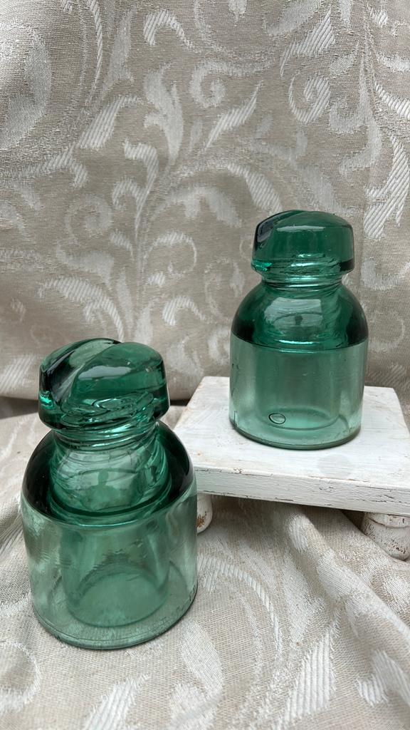 2 x vintage groen glazen isolator 1920-1960 prijs per stuk, Antiek en Kunst, Ophalen of Verzenden