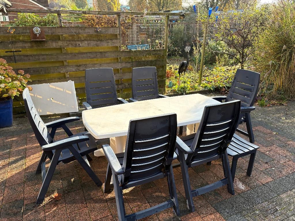 tuinset compleet, Ophalen, Kunststof, Gebruikt, 8 zitplaatsen