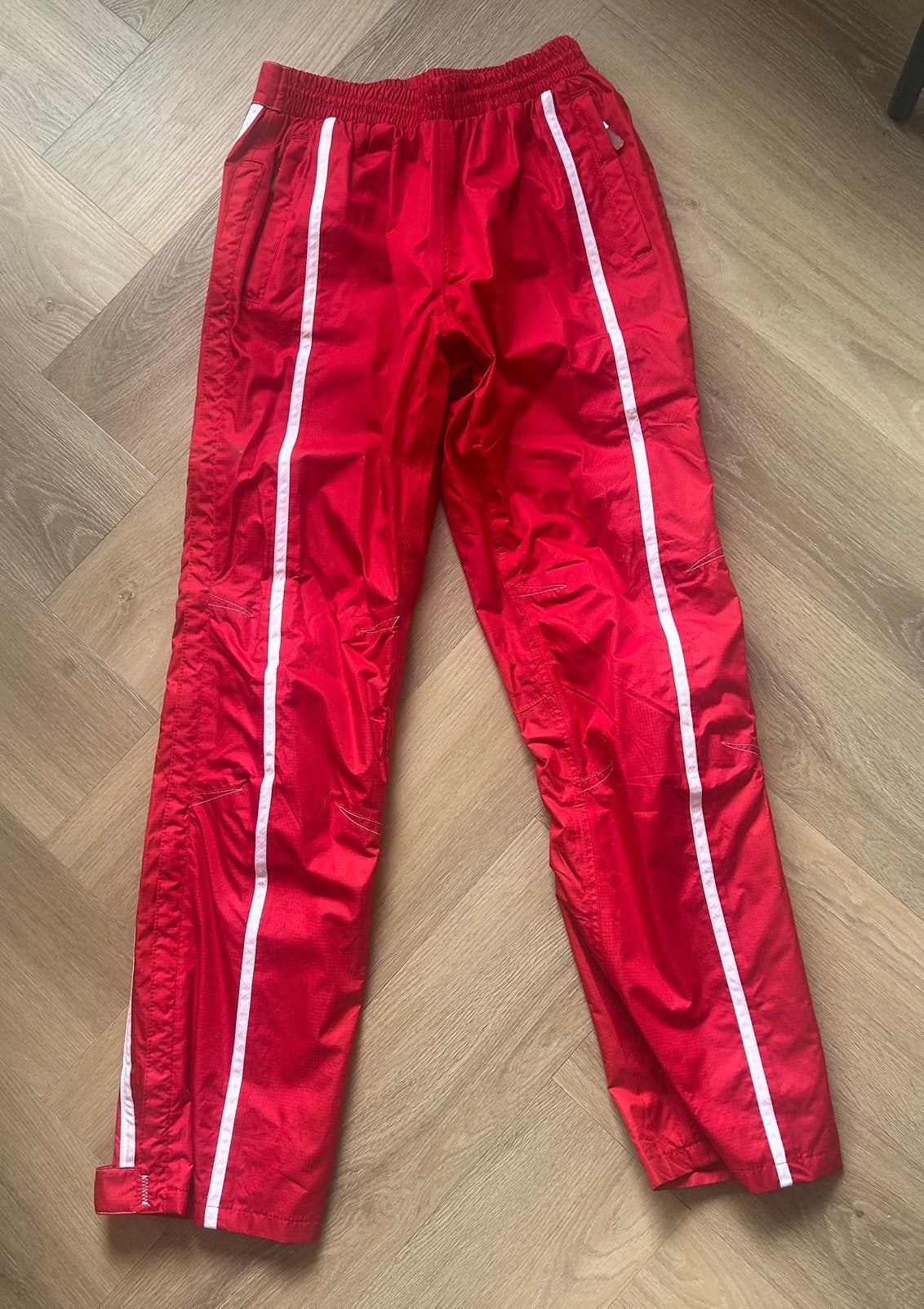 Rode REECE regenbroek maat S, Ophalen of Verzenden, Zo goed als nieuw, Kleding