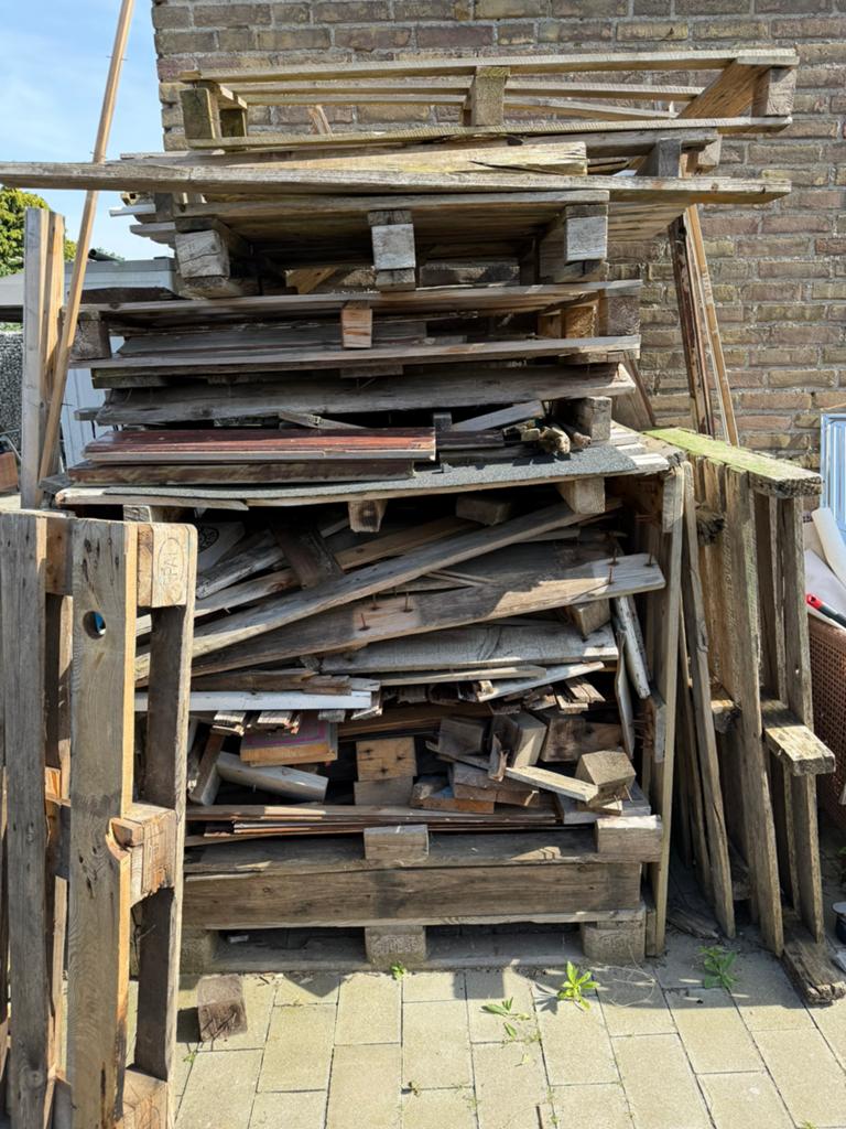 Gratis Brandhout ideaal voor vuurkorf of buitenkachel, Tuin en Terras, Haardhout, Minder dan 3 m³, Ophalen
