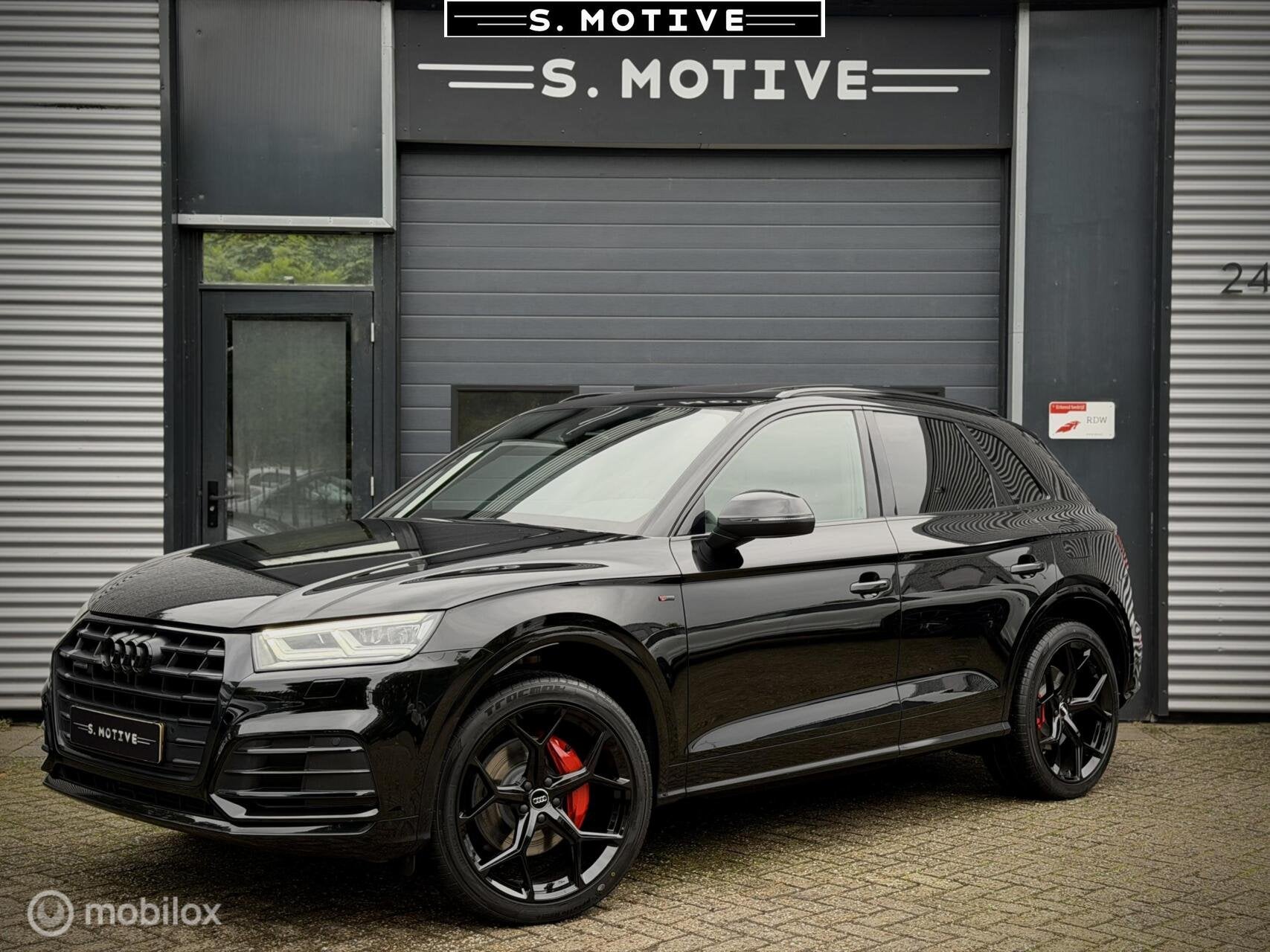 Audi Q5 55 TFSI e Quattro Comp S Line B&O, RS-Seats, Pano, 2, Auto's, Automaat, 2005 kg, 4 cilinders, Zwart