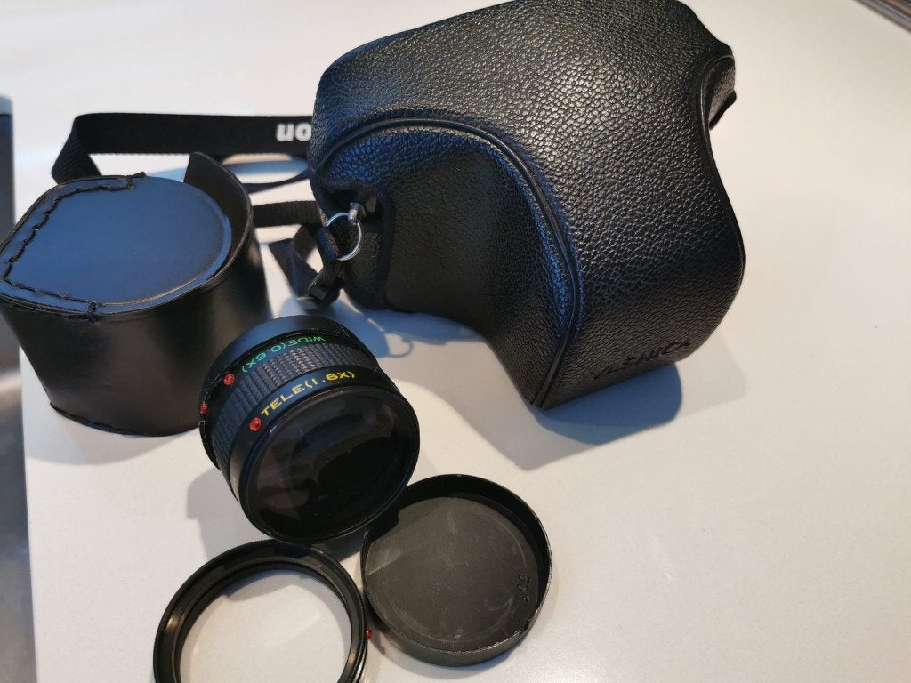 Yashica FX-3 camera, Ophalen of Verzenden, Gebruikt, Spiegelreflex, Overige Merken