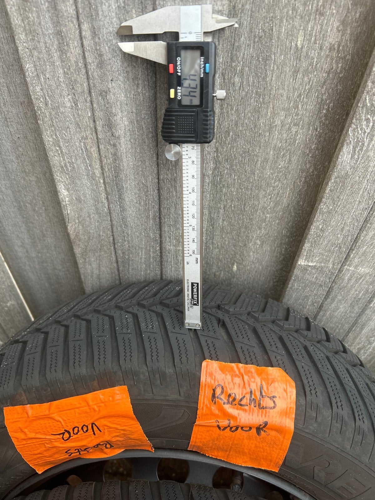 Vredestein winterbanden met velgen en wieldoppen, Auto-onderdelen, Banden en Velgen, Gebruikt, 15 inch, Banden en Velgen, Personenwagen