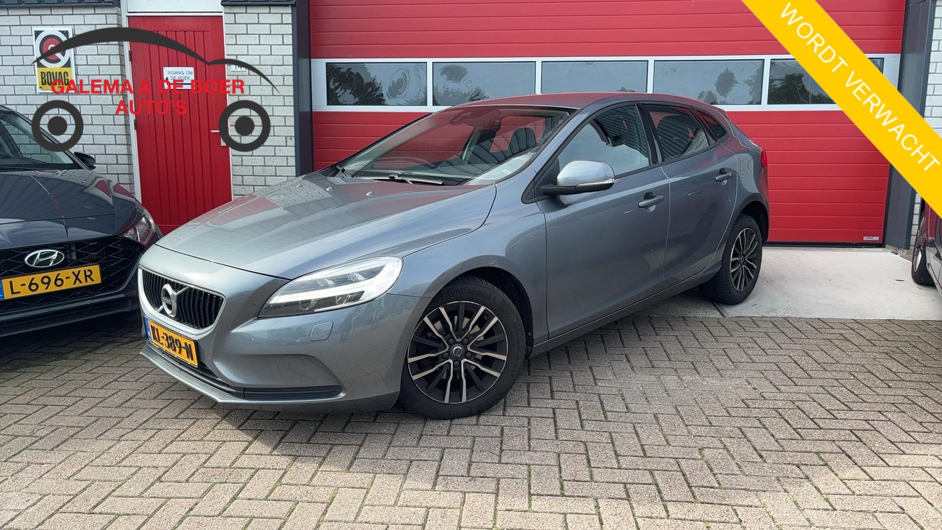 Volvo V40 2.0 D2 Nordic+ NWE D-RIEM / TREKHAAK / STANDKACHEL, Auto's, Voorwielaandrijving, Gebruikt, Euro 6, 4 cilinders