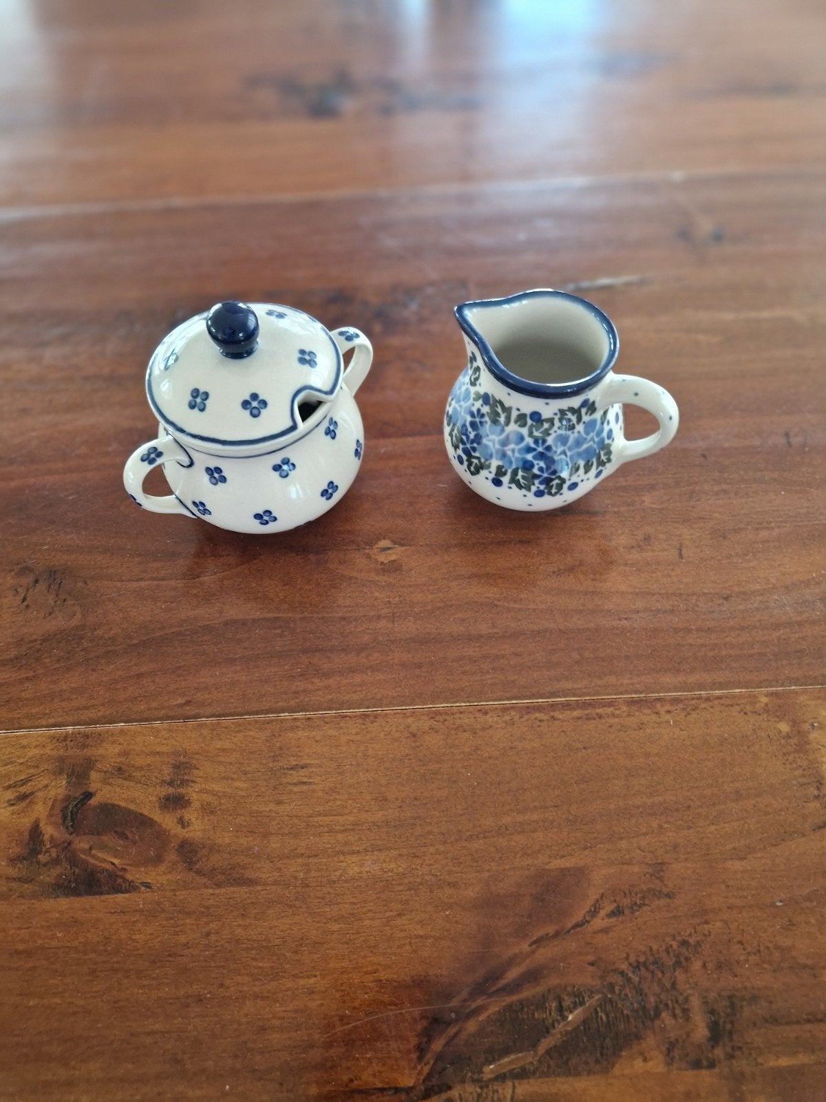 Bunzlau servies setje - suikerpot en melkkannetje, Overige merken, Keramiek, Ophalen of Verzenden, Zo goed als nieuw