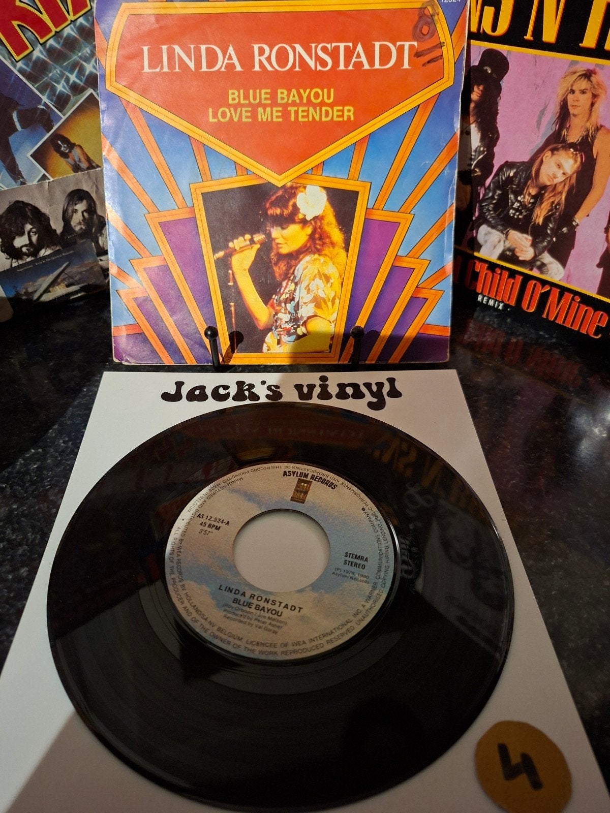 Linda Ronstadt - Blue Bayou / Love Me Tender 1981/4, Gebruikt, 7 inch, Ophalen of Verzenden, Fotohoes