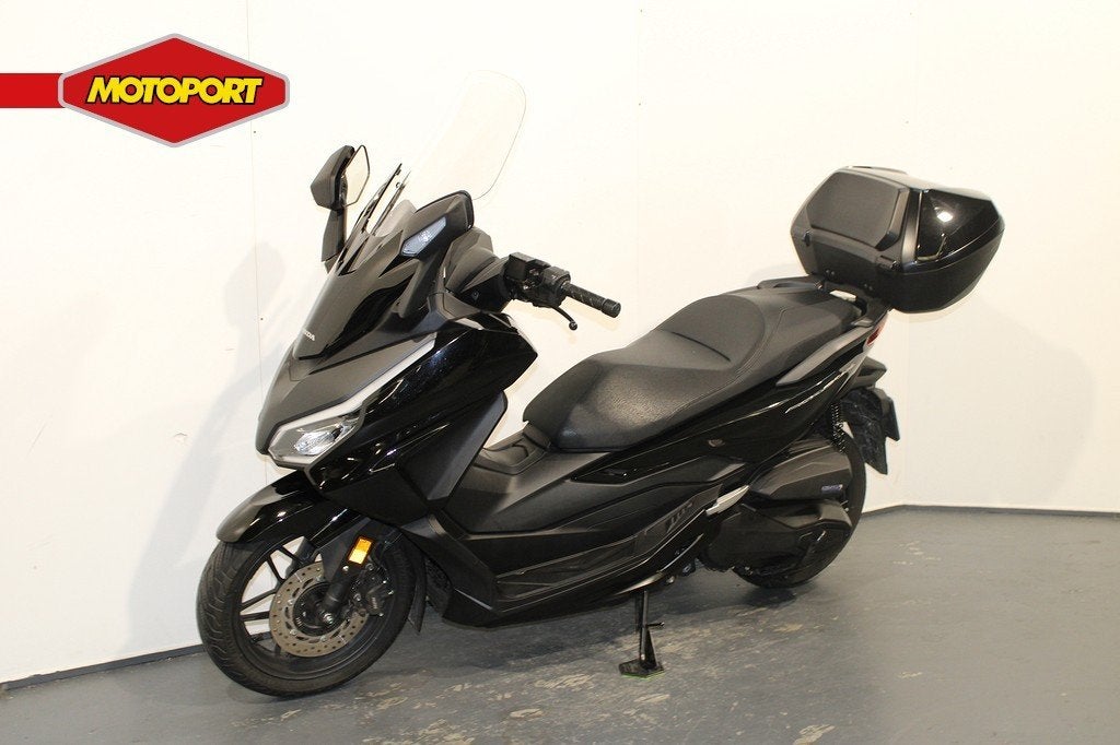 Honda NSS 350 Forza (bj 2025), Scooter, Bedrijf, Mc.benelux@honda-eu.com, Honda Motor Europe Ltd. Belgian Branch