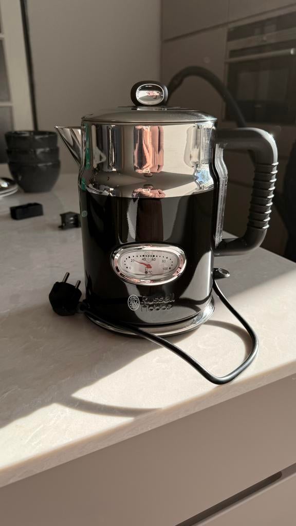 Russell Hobbs waterkoker, 1 tot 2 liter, Ophalen, Zo goed als nieuw