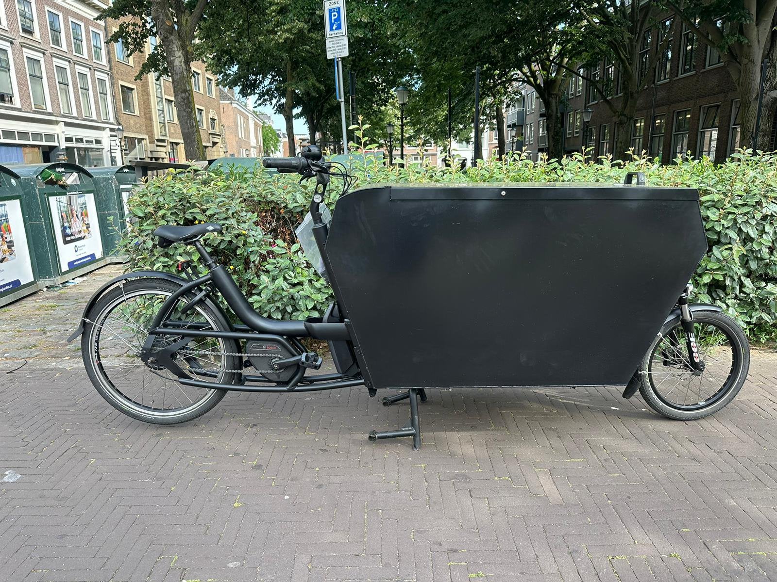 Urban Arrow Cargo XL met grote alubox bedrijf flightcase, Fietsen en Brommers, Fietsen | Bakfietsen, Ophalen, Zo goed als nieuw