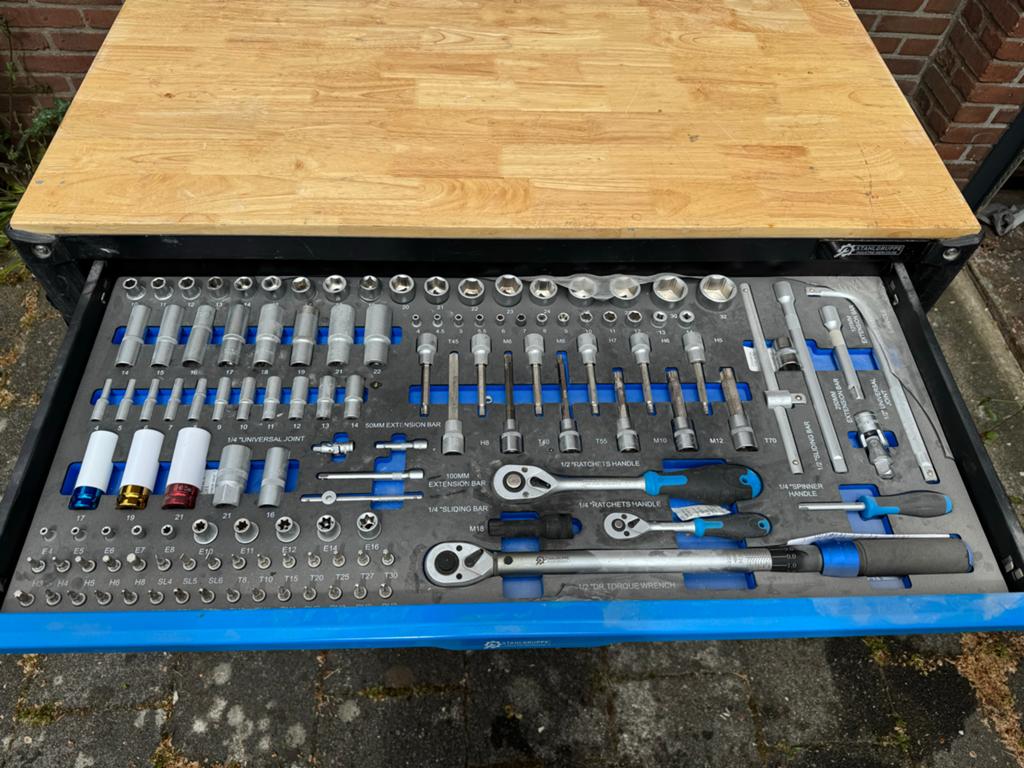 Stahlgruppe XXL Gereedschapswagen met uitgebreide set, Ophalen, Gevuld, Zo goed als nieuw