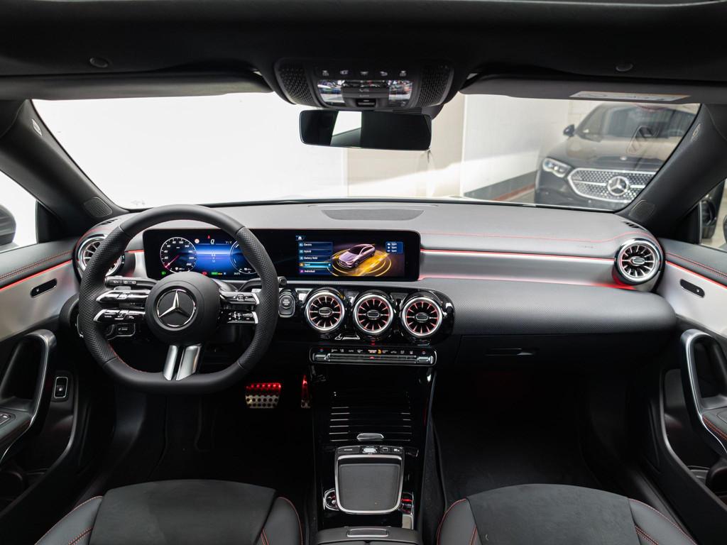 Mercedes-Benz CLA Shooting Brake 250 e Business Solution AMG, Auto's, 163 pk, Hybride Elektrisch/Benzine, 1600 kg, 13 kWh