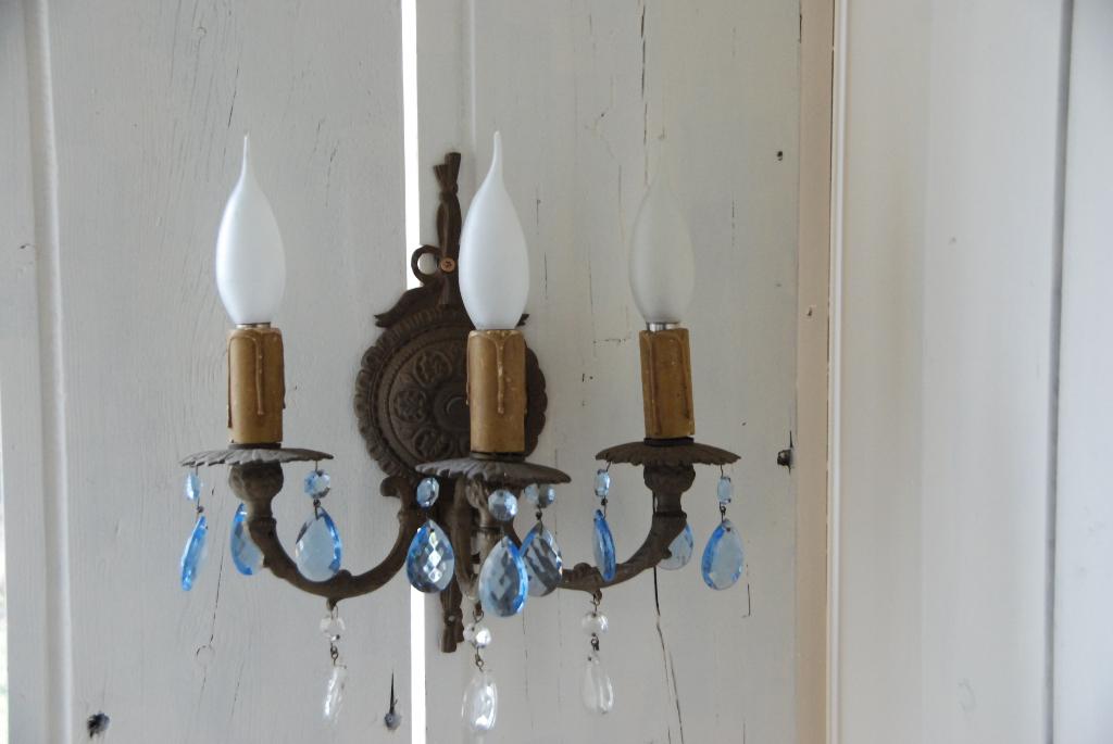 Antiek Victoriaans Wandlampje uit Frankrijk, Huis en Inrichting, Lampen | Wandlampen, Ophalen of Verzenden, Gebruikt, Glas, Victoriaans