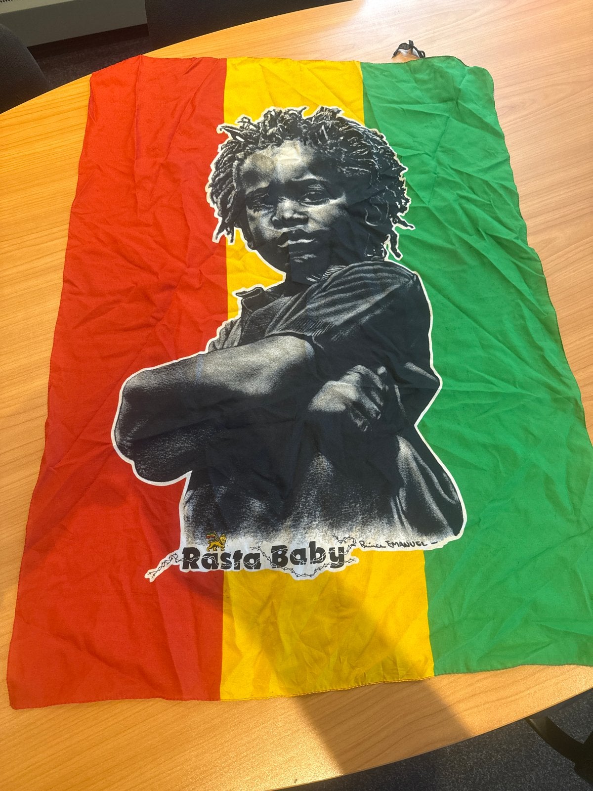 Vlag Rasta Baby, Verzenden