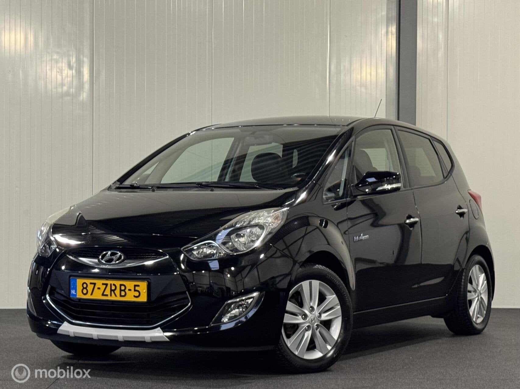 Hyundai ix20 1.4i Pro [ NAP trekhaak leder cruise climate ], Auto's, Voorwielaandrijving, Euro 5, 4 cilinders, 1396 cc